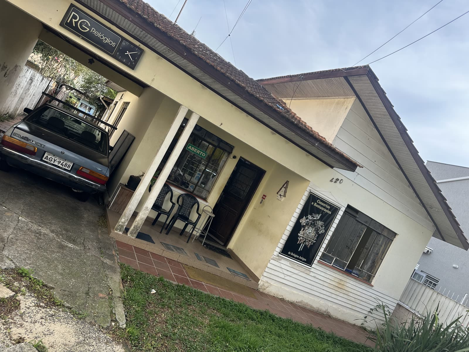 Fachada da RG Relógios no Água Verde, Curitiba